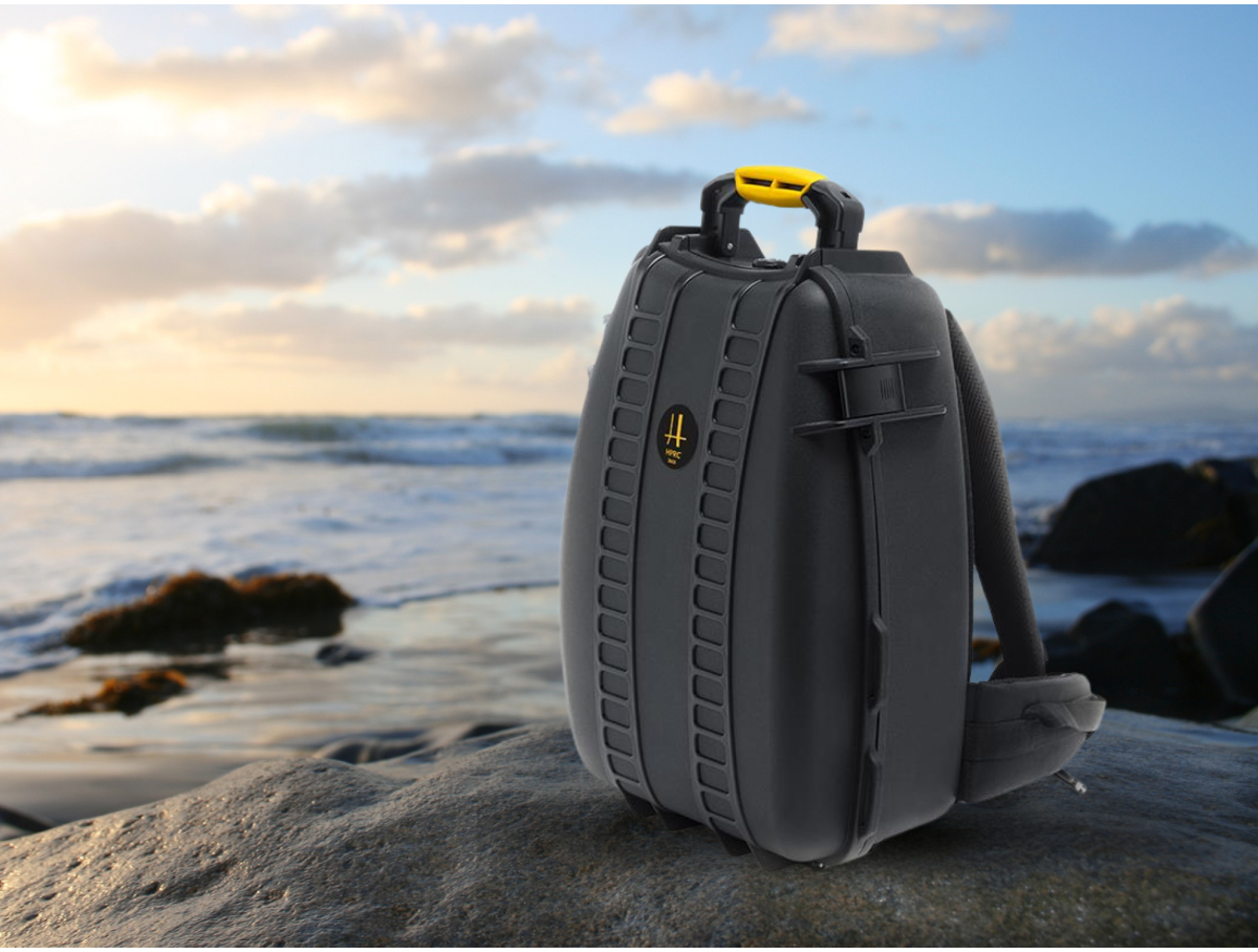 5 причин купити захисний рюкзак для техніки та як за ним доглядати