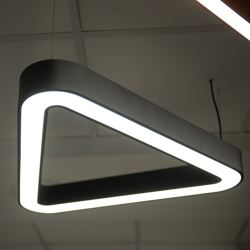 Трикутний світлодіодний світильник TRIANGLE-R-1000-S