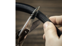 розрізання високотехнологічного кабельного обплетення