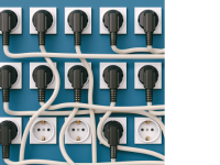 фото кабелів з роз'ємами SCHUKO, підключених до розеток