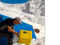 ударостійкий кейс для транспортування та збереження техніки в подорожах