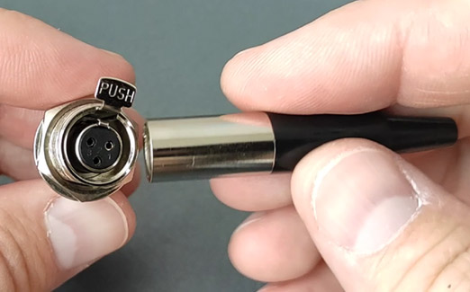 Фото Подключаем кабельный штекер мини XLR-3 от MOCO, видеообзор